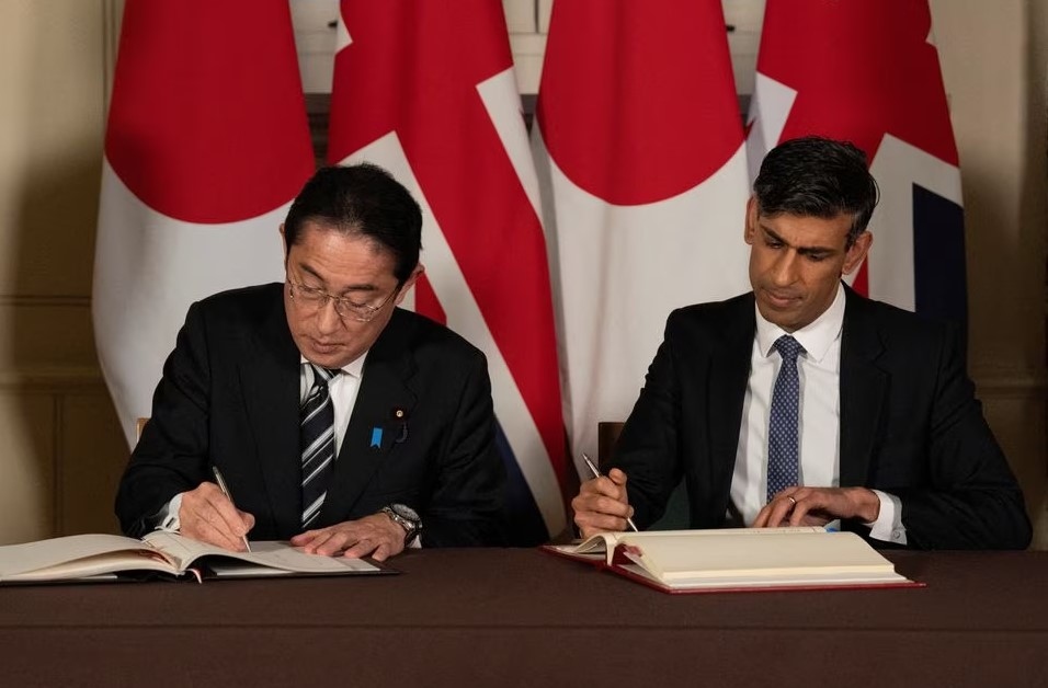 Nhật và Anh ký thỏa thuận cho phép vận chuyển vũ khí qua lại